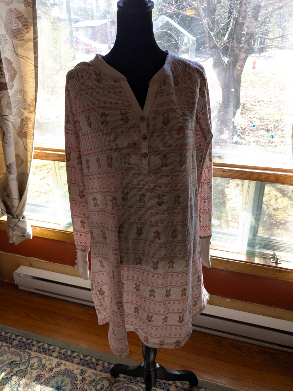 La Vie En Rose Cream and Pink Gingerbread Man Nightshirt